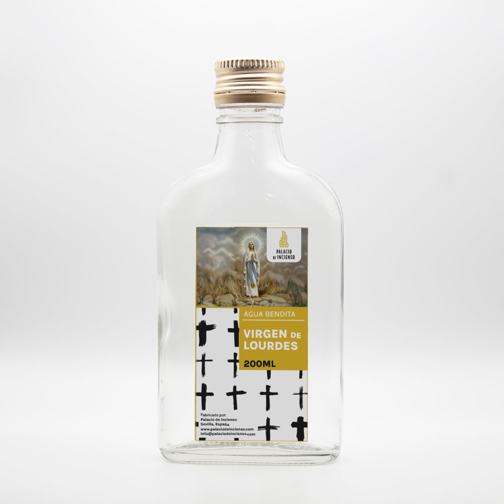 Agua bendita de la Virgen de Lourdes en botella espiritual devocional