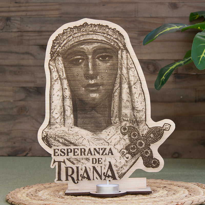 Esperanza de Triana en madera grabada con portavela de té para mayoristas de artículos religiosos y cofrades.