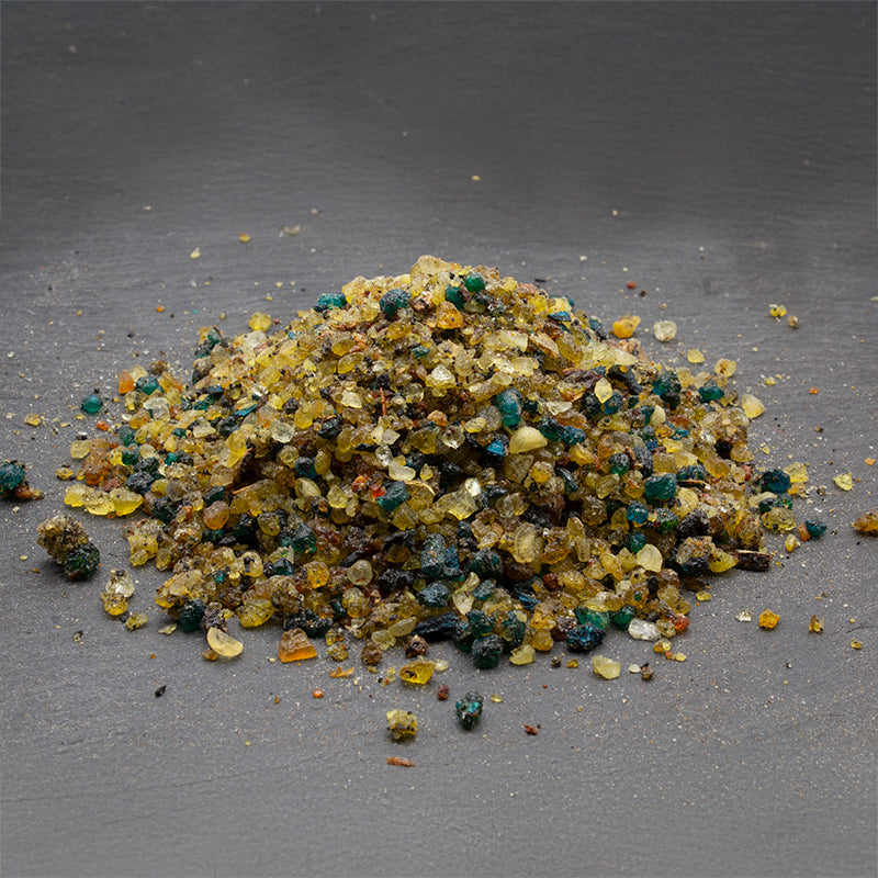 Incienso Cofrade a Granel Montserrat en formato 1kg y 500g, ideal para ceremonias religiosas y pasos de vírgenes y cristos. Aromas profundos, dulces y florales