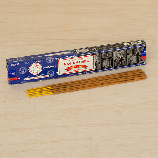 Caja de incienso Satya Nag Champa y Super Hit 16g